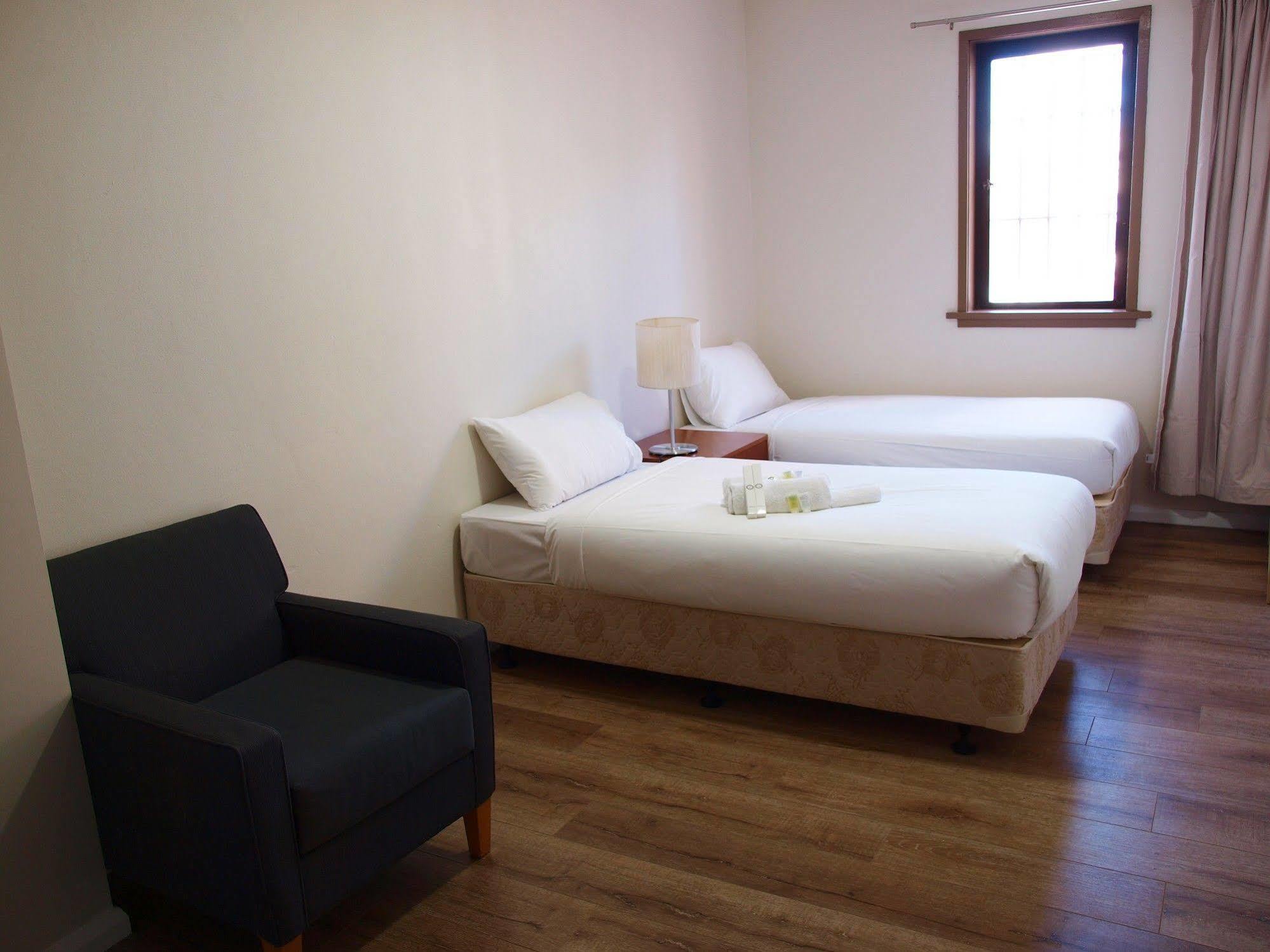 Shilla Lodge Burwood Екстер'єр фото